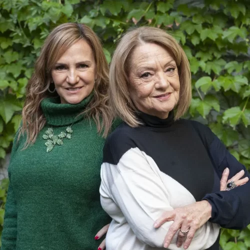 Familia de artistas. Crítica: HIJAS DE LA COMEDIA