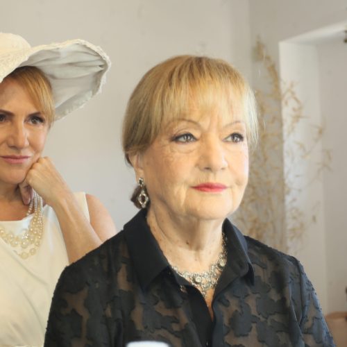 LA MUJER Y EL CINE 2022  – PELICULA DE APERTURA. HIJAS DE LA COMEDIA / de Victoria Carreras