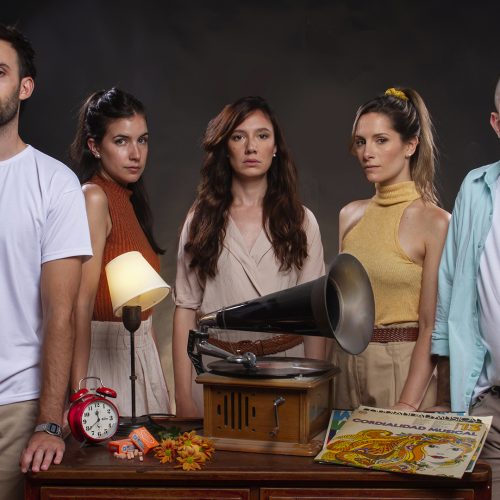 Desdoblados. Crítica: DOS: UNA DESCONEXIÓN