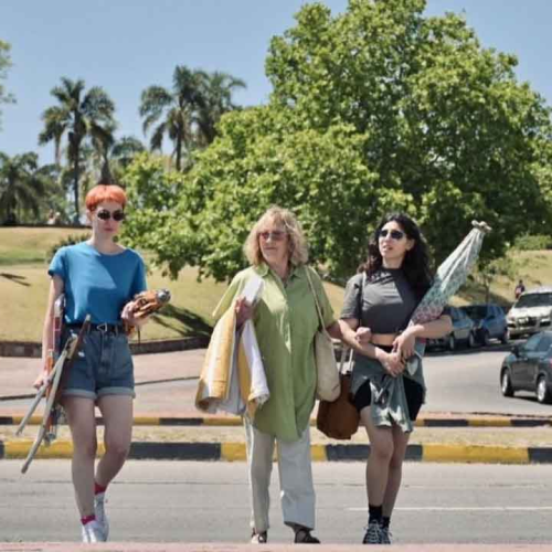 Secretos y Mentiras. Crítica: COMO EL MAR