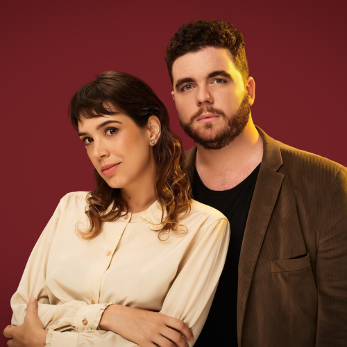 Mi primer beso. Crítica: COMIENZO