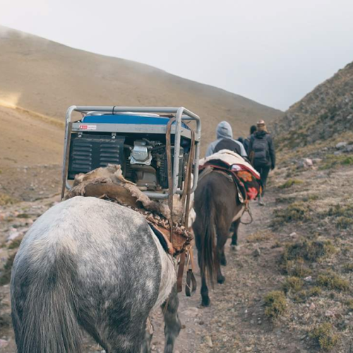El cine va a la escuela. Crítica: LA PANTALLA ANDINA