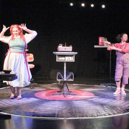 Dios existe. Crítica: Decile que soy francesa