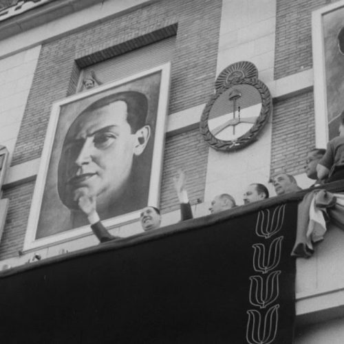 <strong>El fantasma del comunismo. Crítica: DANUBIO</strong>